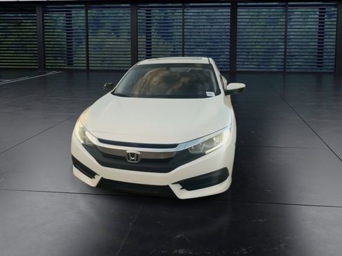 Used 2016 Honda Civic EX image 5