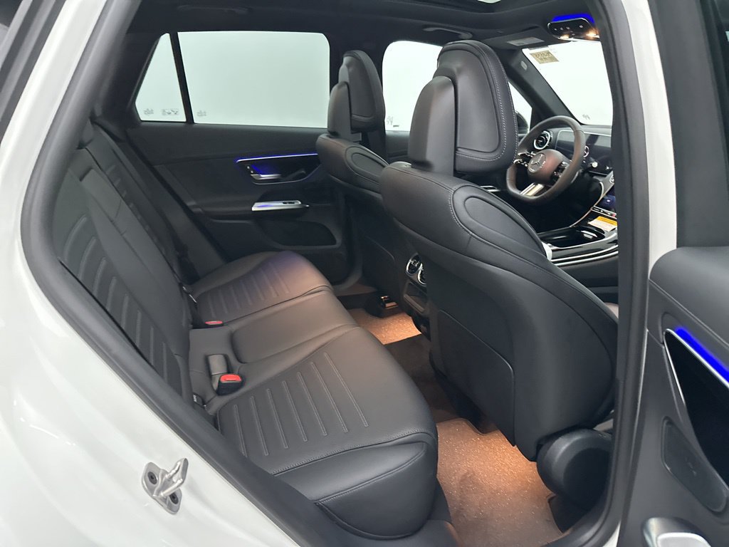 Certified 2026 Mercedes-Benz GLC 300 image 23
