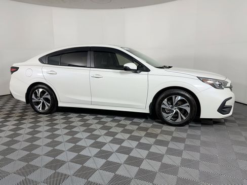 Used 2025 Subaru Legacy Premium image 6