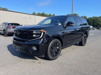 New 2025 Ford Expedition Platinum w/ Stealth Appearance Package