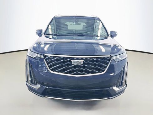 Used 2024 Cadillac XT6 Premium Luxury AWD/4WD image 2
