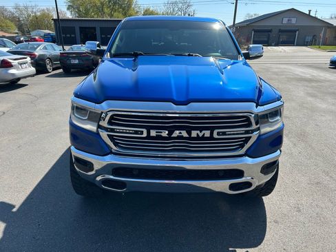 Used 2019 RAM 1500 Laramie AWD/4WD image 2