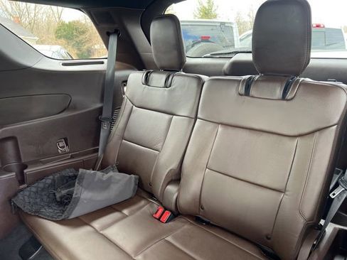 Used 2022 Ford Explorer King Ranch w/ Premium Technology Package image 26