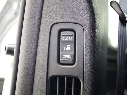 Used 2025 Honda Odyssey Elite image 24