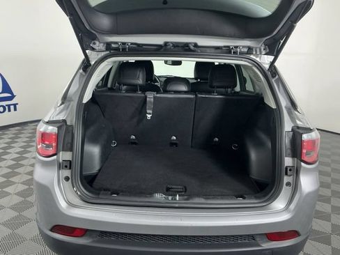 Used 2019 Jeep Compass Latitude AWD/4WD image 22