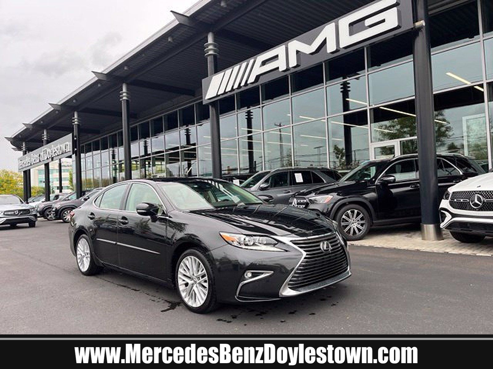 Used 2018 Lexus ES 350 w/ Luxury Package w/Wood Trim FWD image 1