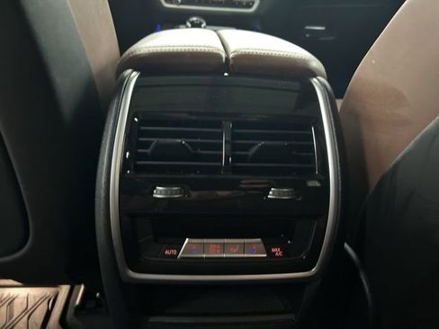 Used 2023 BMW X5 xDrive40i w/ Premium Package image 29