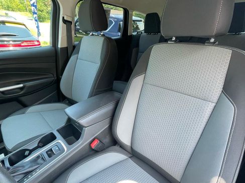 Used 2017 Ford Escape SE AWD/4WD image 17