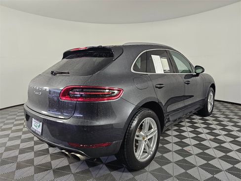 Used 2017 Porsche Macan S image 7