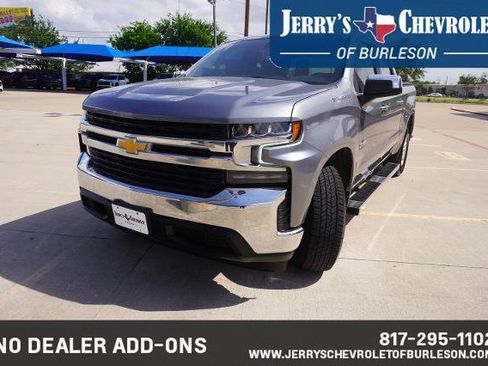 Used 2021 Chevrolet Silverado 1500 LT RWD image 2