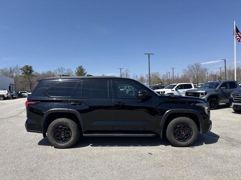 Used 2024 Toyota Sequoia TRD Pro AWD/4WD image 6