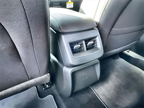 New 2026 Chevrolet Equinox EV LT image 21