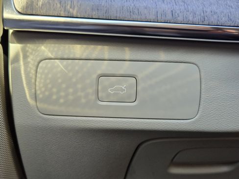 New 2026 Volvo XC90 B6 Ultra image 25