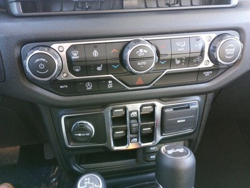 New 2025 Jeep Wrangler Sport S image 15