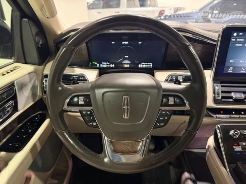 Used 2019 Lincoln Navigator L Reserve AWD/4WD image 25