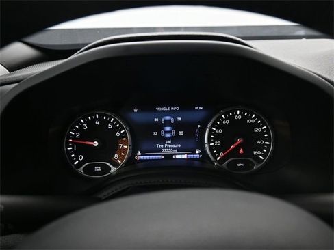 Used 2021 Jeep Renegade Latitude w/ Convenience Group image 9