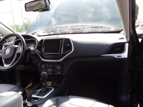 Used 2014 Jeep Cherokee Limited FWD image 26