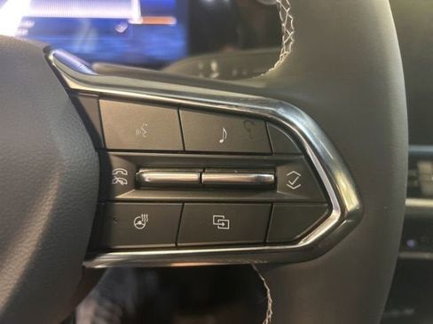 New 2025 Chevrolet Equinox EV LT image 14