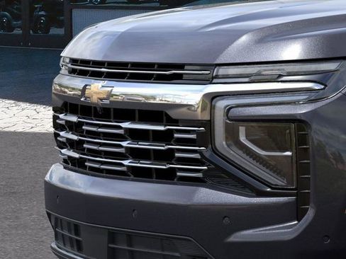 New 2025 Chevrolet Suburban Premier image 14