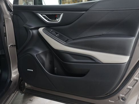 Used 2024 Subaru Forester Limited image 9