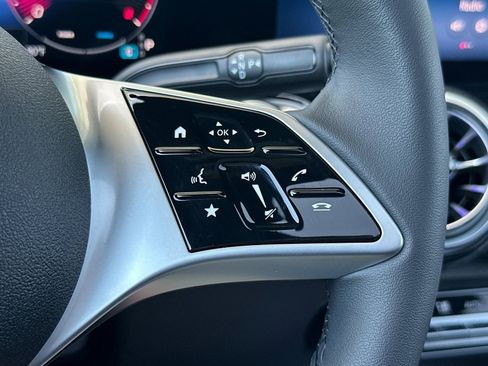 New 2026 Mercedes-Benz GLB 250 image 26