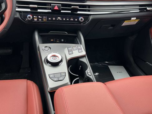 New 2026 Kia Sportage SX Prestige image 16