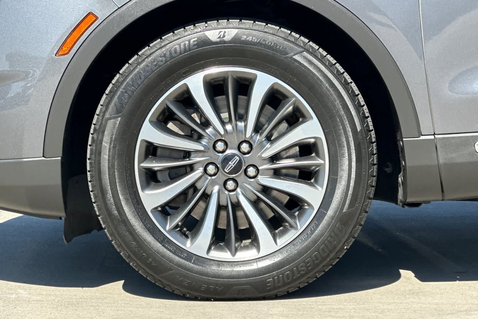 Used 2022 Lincoln Nautilus FWD w/ Premium Package image 37