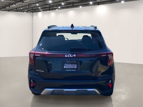 Certified 2024 Kia Seltos SX w/ SX Sunroof Package AWD/4WD image 7