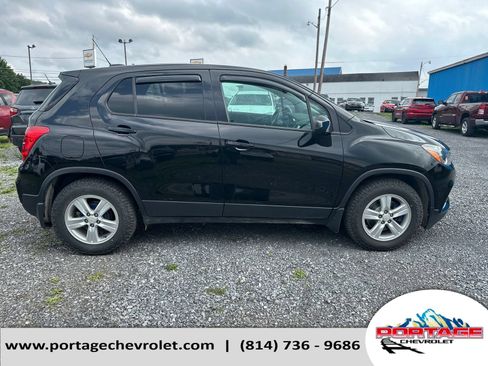 Used 2021 Chevrolet Trax LS w/ Tint and Cruise Package FWD image 7