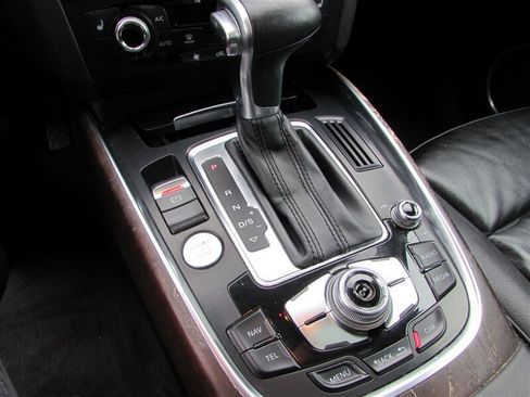 Used 2016 Audi Q5 2.0T Premium Plus w/ Technology Package image 11