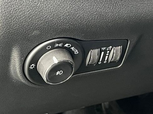 New 2026 Jeep Compass Latitude image 24