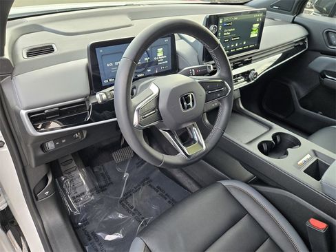 Used 2025 Honda Prologue Touring image 19