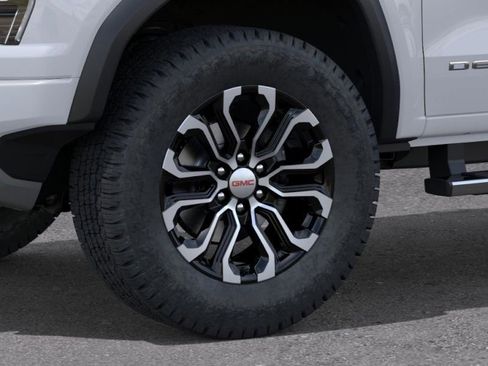 New 2026 GMC Canyon Denali AWD/4WD image 10