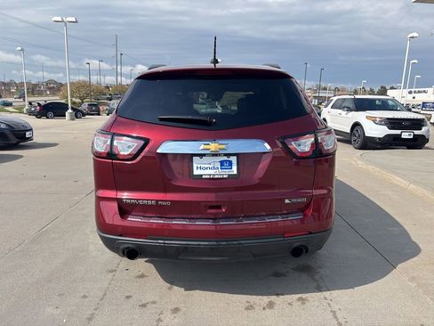 Used 2017 Chevrolet Traverse Premier image 6
