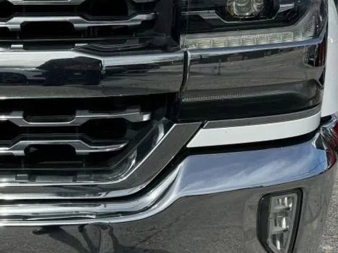 Used 2018 Chevrolet Silverado 1500 LTZ w/ Texas Edition image 9