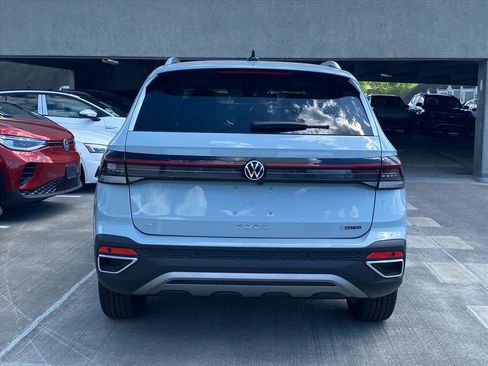 New 2026 Volkswagen Taos SE AWD/4WD image 4