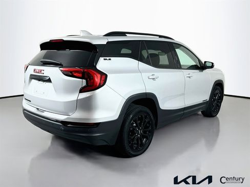 Used 2021 GMC Terrain SLE w/ Elevation Edition FWD image 5