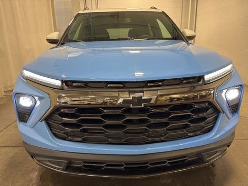 Used 2024 Chevrolet TrailBlazer ACTIV w/ Convenience Package image 2