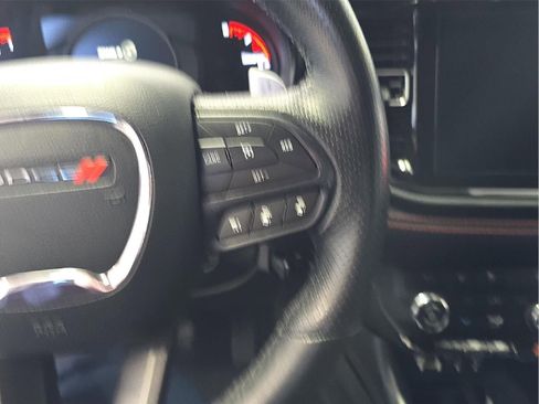 Used 2025 Dodge Durango GT AWD/4WD image 13