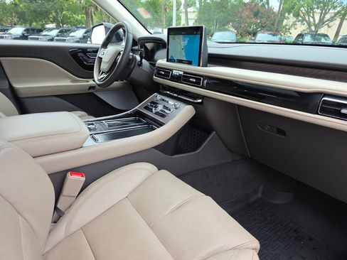 Used 2024 Lincoln Aviator Reserve w/ Equipment Group 201A AWD/4WD image 14