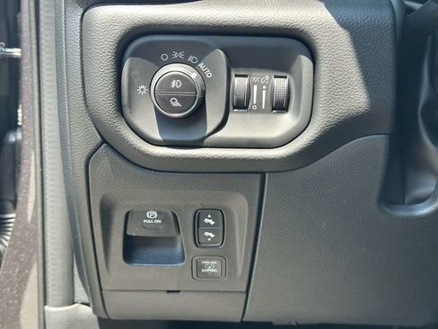 New 2026 RAM 1500 Laramie AWD/4WD image 23