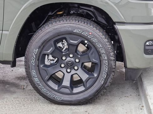 New 2026 RAM 1500 4x4 Crew Cab image 11