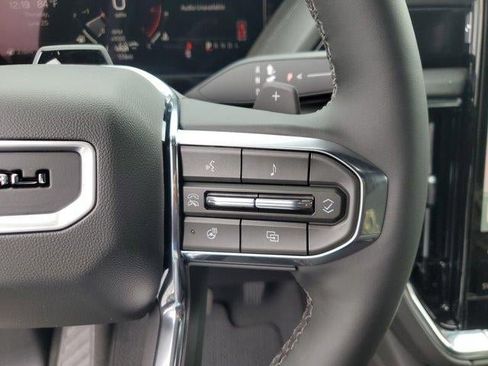 New 2026 GMC Yukon Denali w/ Denali Reserve Package AWD/4WD image 24