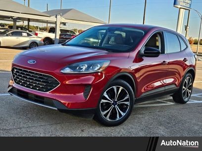 Used 2021 Ford Escape SE w/ SE Sport Appearance Package