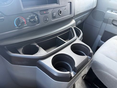 Used 2021 Ford E-450 and Econoline 450 Super Duty w/ Power Windows & Locks Group RWD image 13