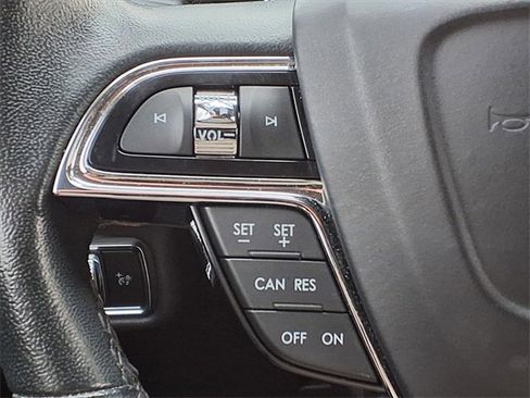 Certified 2023 Lincoln Nautilus FWD w/ Premium Package image 13