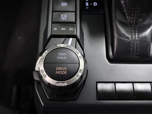 Used 2024 Toyota Tacoma TRD Sport AWD/4WD image 21