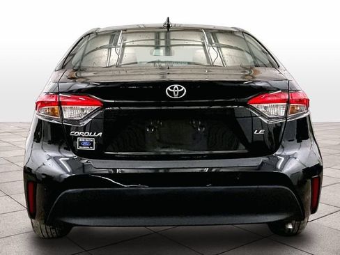 Used 2024 Toyota Corolla LE FWD image 4