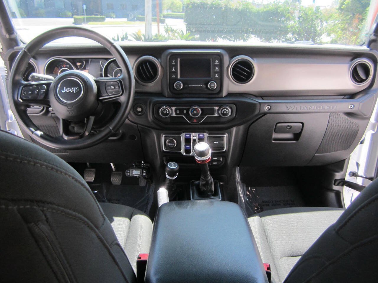 Used 2018 Jeep Wrangler Unlimited Sport S AWD/4WD image 22