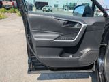 Used 2022 Toyota RAV4 LE image 6